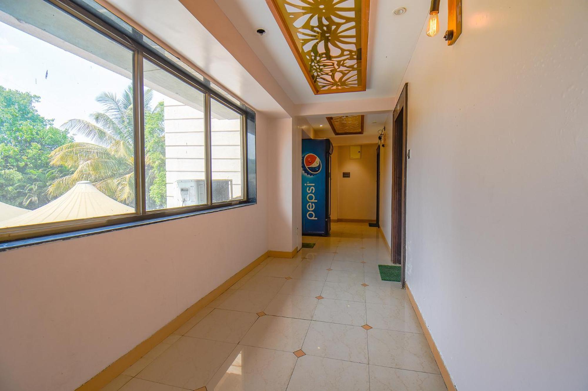 Pimpri-Chinchwad Fabexpress Glory - Nr Skywalk Bridge酒店 外观 照片